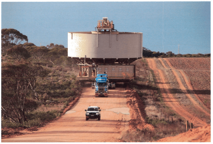 Lampson International LLC logo